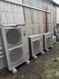 知県あま市 某工場 業務用エアコン室外機